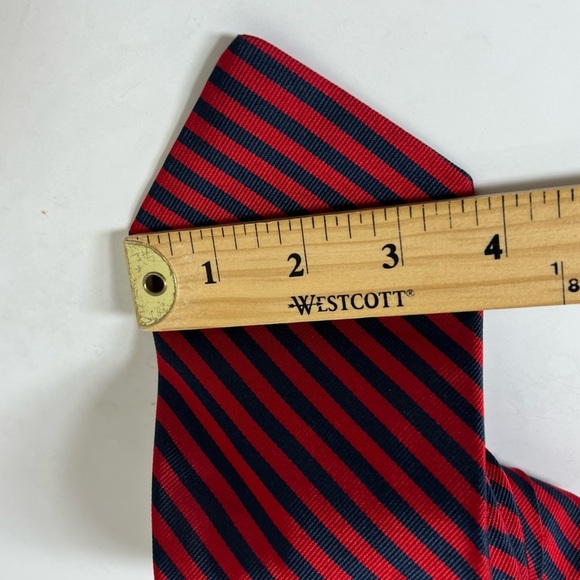 Brooks Brothers Woven in England Mads in USA Classic Red and Navy Power Tie - Picture 6 of 10